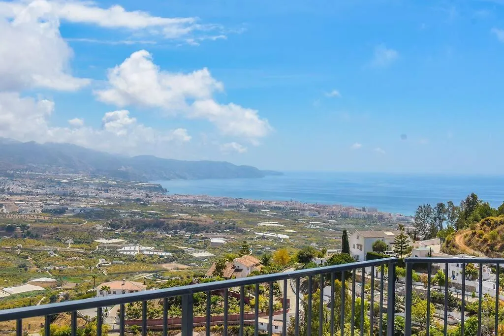 Gran Villa Con Bonitas Vistas Nerja